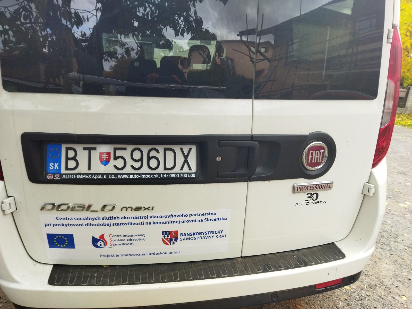 Motorové vozidlo na účely projektu